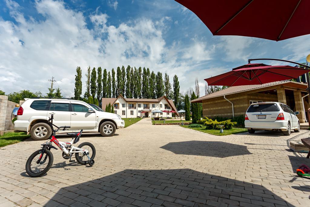 Dolinnka Hotel Cholpon-Ata Kültér fotó